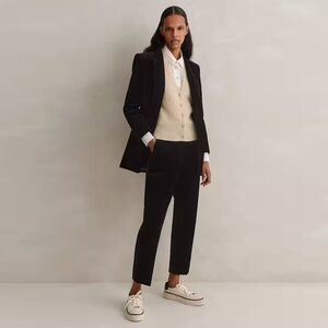Me+Em - Velvet Slim Crop Pant - Black